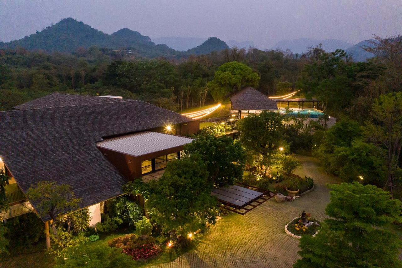 Rain Tree Khao Yai Hotel Pak Chong Exterior foto